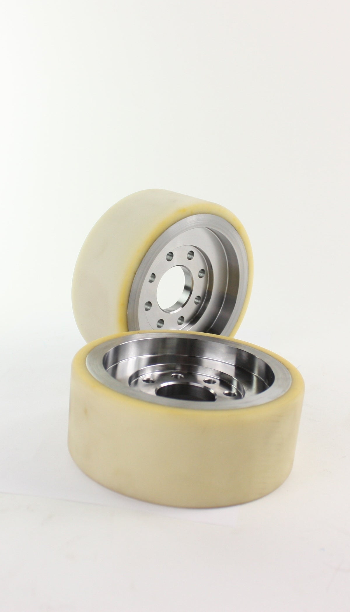 Vulkollan drive wheel with bores suitable for planetary gears  – 2